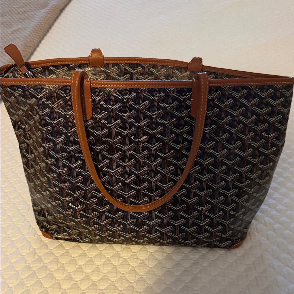 Goyard Black and Tan Tote Bag price is firm! Already cheaper than in store